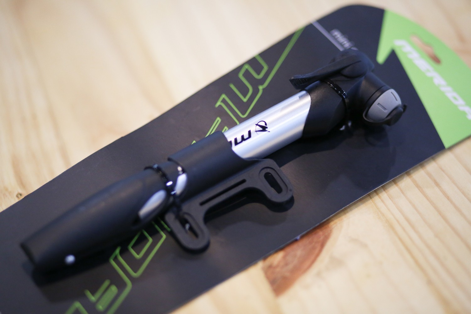 Merida 2 IN 1 MINI PUMP Telescope, clever valve